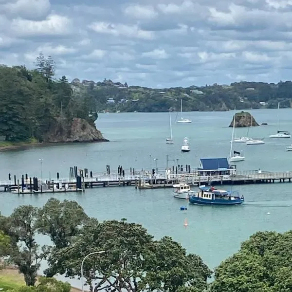 Wharf View, hotel in Russell