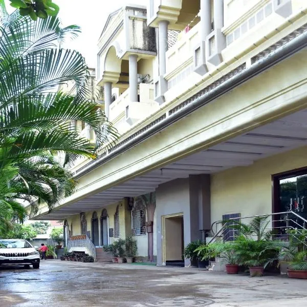 Hotel Saideep Villas, Shirdi, hotel v destinaci Širdi