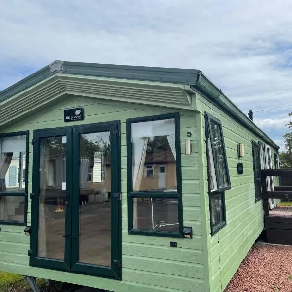 2-Bedroom Caravan in Uddingston, Glasgow, hotell sihtkohas Uddingston
