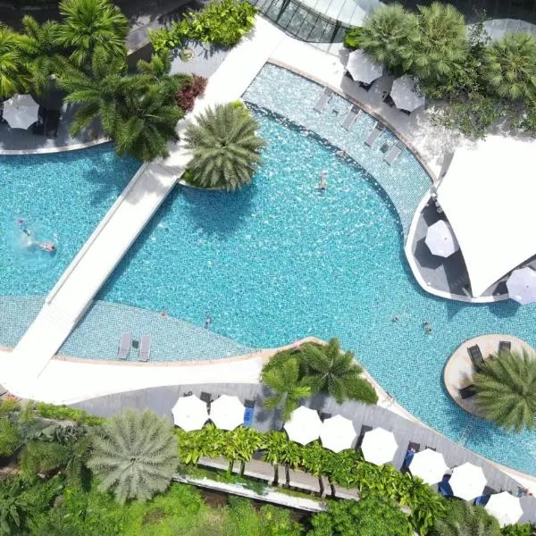 Holiday Inn Resort Phuket Karon Beach by IHG, hotel in Karon Beach