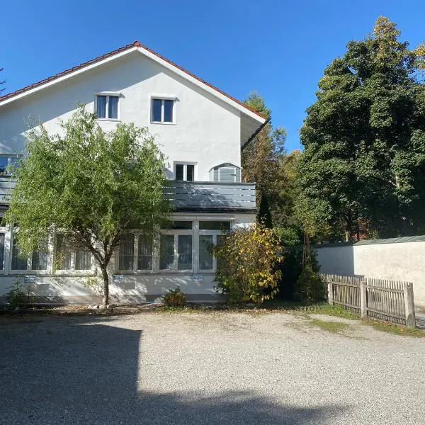 Ferienwohnung Am Franziskanergarten, hotel in Bad Tölz