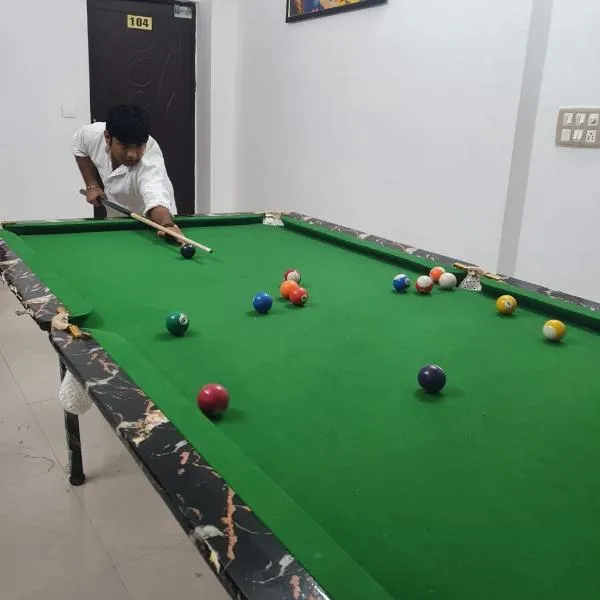 Hotel Lotus Inn near Udaipur City Railway Station photo 2