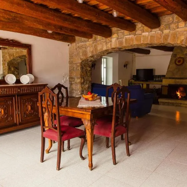 Masia Can Castanyola, hôtel à Marganell