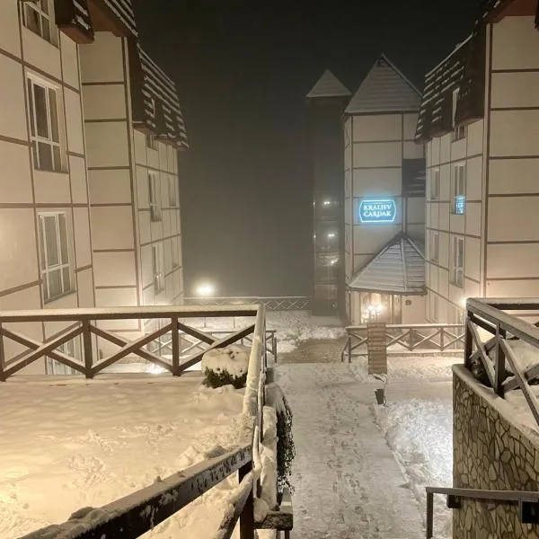 Apartman 33 Kraljevi Čardaci, khách sạn ở Kopaonik