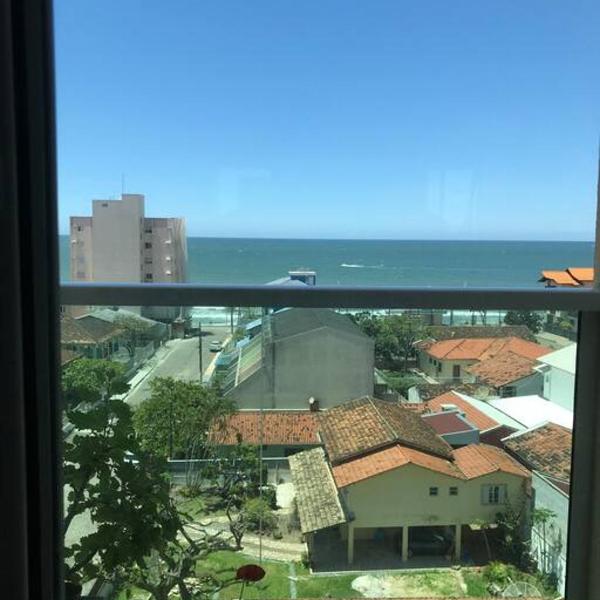 Apartamento com vista para o mar