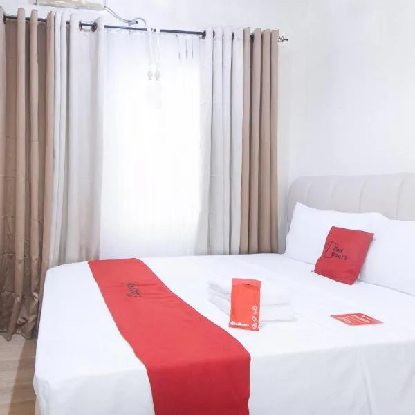RedDoorz Plus @ Cuarto Verde Staycation、マニラのホテル