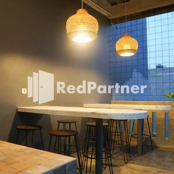 Tomang Gelong Guest House Syariah Mitra RedDoorz, khách sạn ở Jakarta