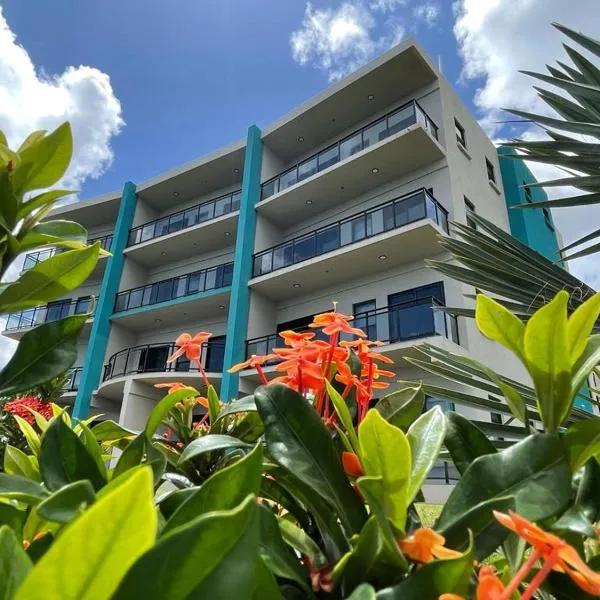 Hillsboro Suites & Residences Condo Hotel, St Kitts, khách sạn ở Whitegate