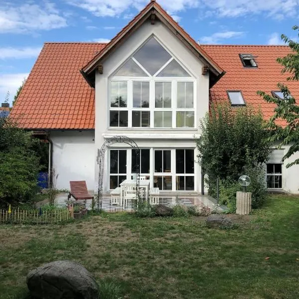 Ferienwohnung Villa Hygge, hotel v destinaci Mitterteich