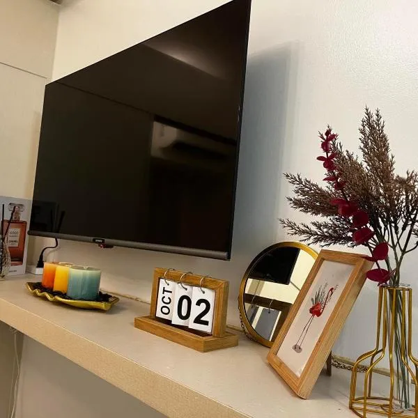 Posh 1BR @ SM Southmall w/ 100mbps and Netflix, hotell Manilas