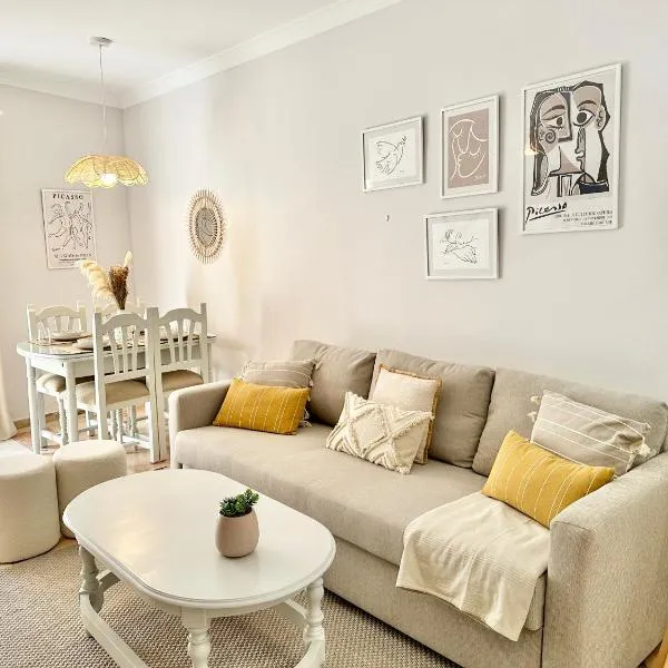 Marbella Old Town-300m from the beach, hotel in Marbella