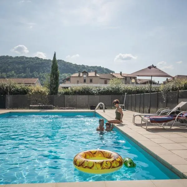 Hôtel CAP VERT en Aveyron: Montlaur şehrinde bir otel