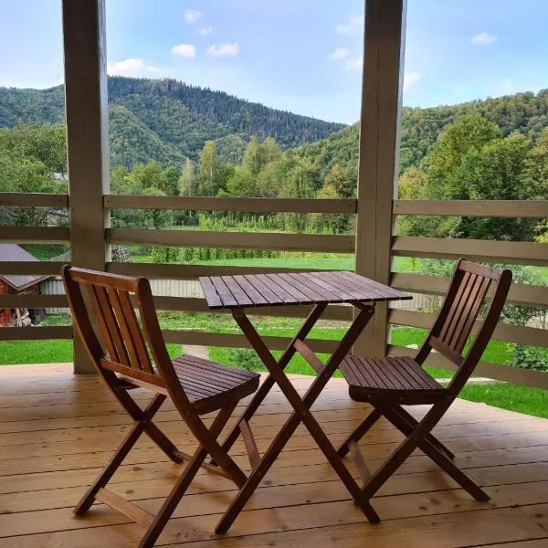 Апартаменти БАРВА, hotel v destinaci Beloberëzka