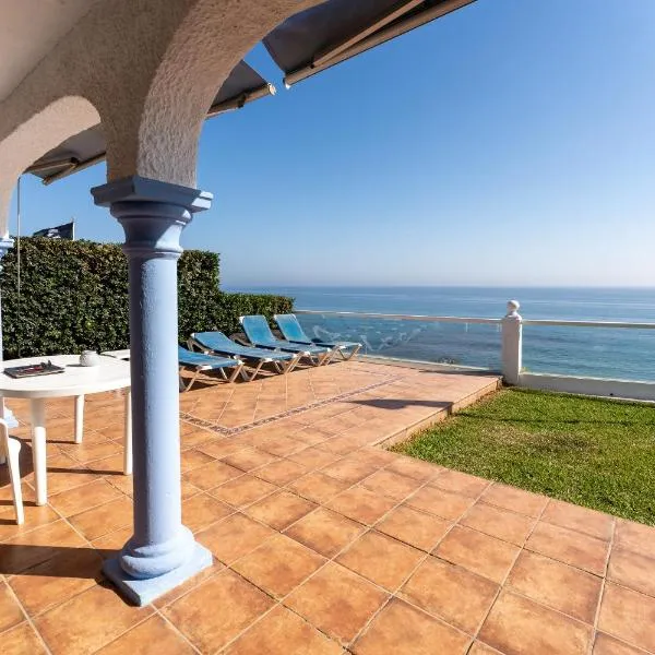 11 House in front of the sea, hotel v destinaci Mijas Costa