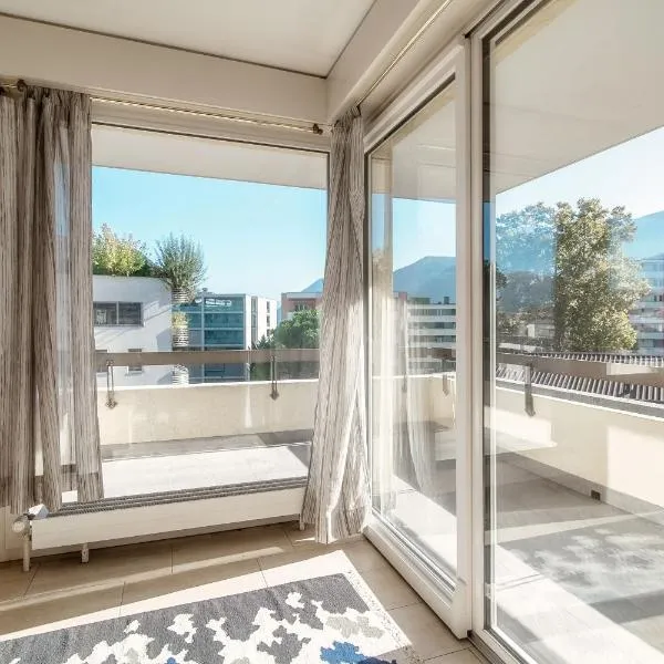 Terrazza Paradiso by Quokka 360 - spacious design flat with terrace, hotel di Paradiso