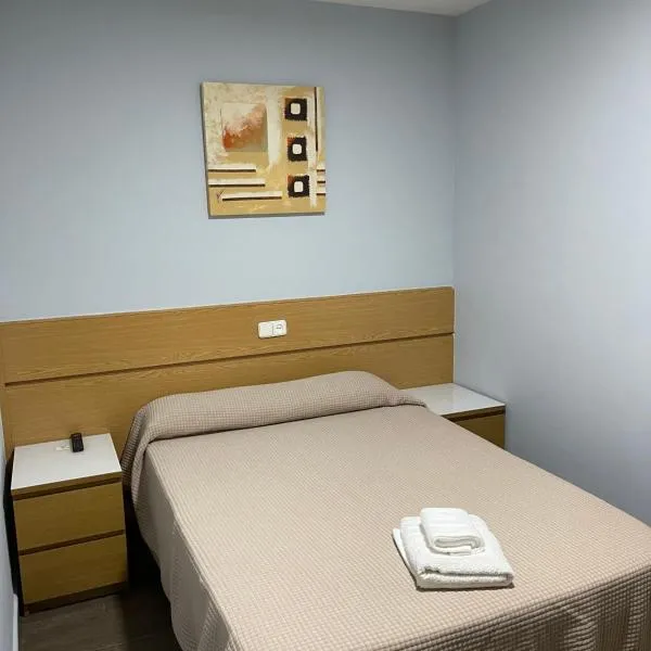 Hostal Tres Hermanos, hotel di Getafe