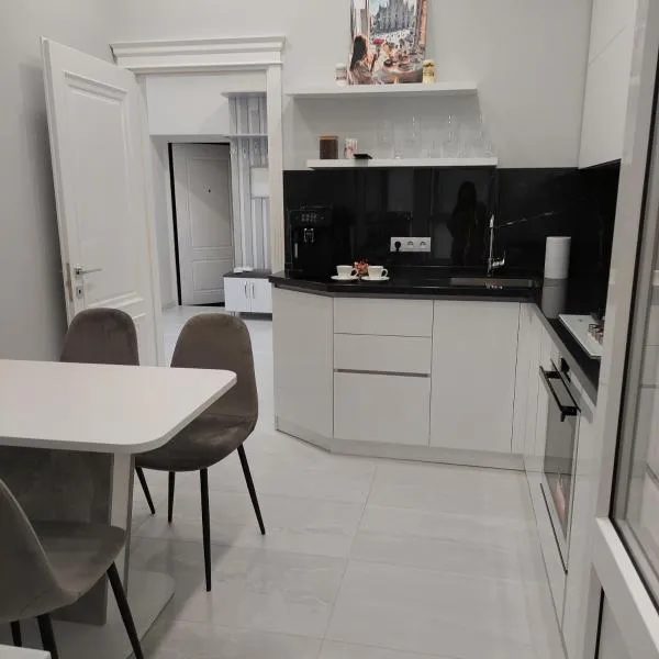 Apartament Vip Chirie, hotel di Suruceni