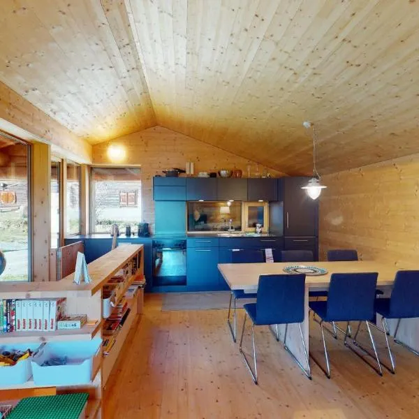 Mountain Cabin Mutten-Graubünden, Hotel in Mutten