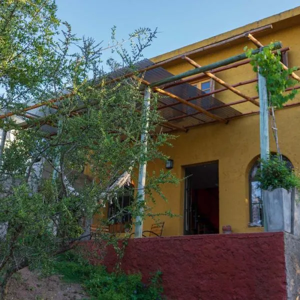 Casa de campo, en la reserva de La Quebrada, hotel v destinaci Río Ceballos