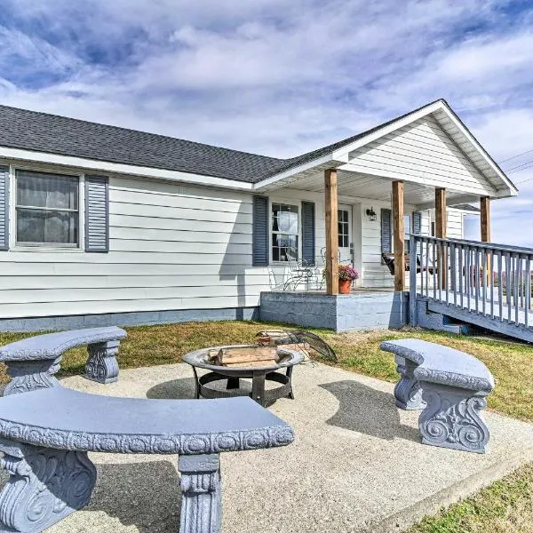 Updated Beattyville Ranch-Style Home with Yard!, hotel in Beattyville