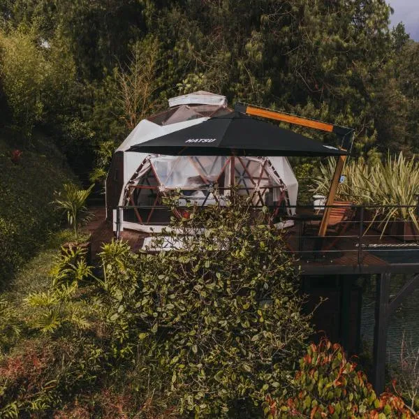 Domus Glamping, viešbutis mieste Gvatapė