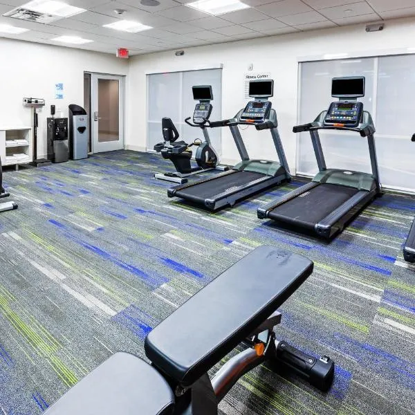 Holiday Inn Express & Suites - Stafford NW - Sugar Land by IHG, hotel in Stafford