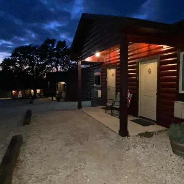 The Woods Lodging, hotel v destinaci Kingston