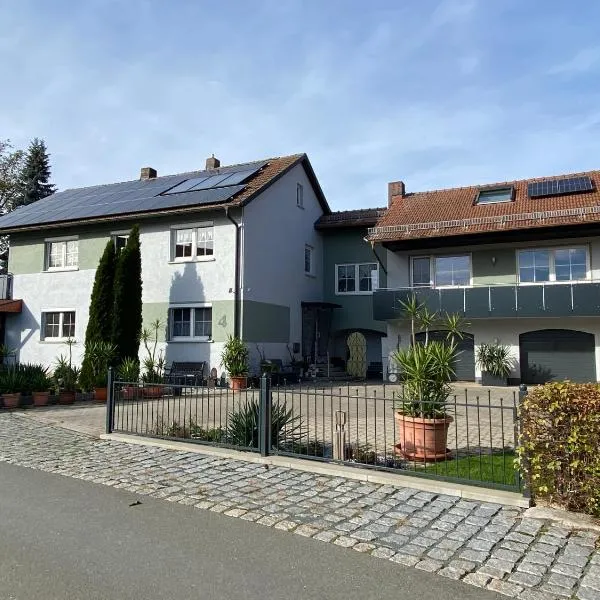 Ferienwohnung Monika, hotel in Goldkronach