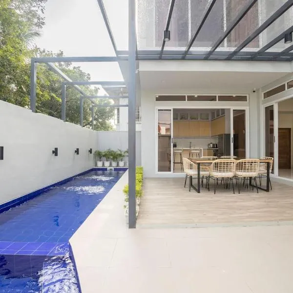 Addie's Place Camella Homes 2D Muntinlupa, hotel in Manila