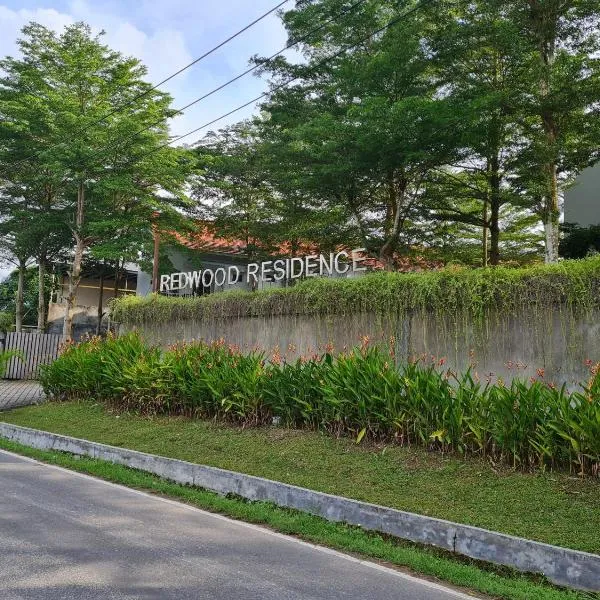 Redwood Residence – hotel w mieście Pangkal Pinang