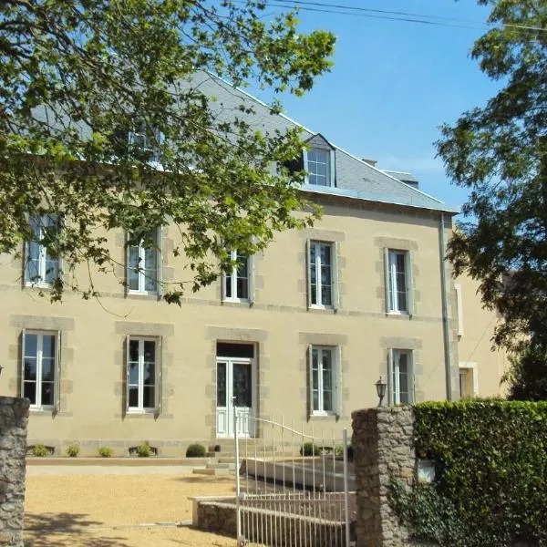 Maison Marie Barrault, hotel in Les Herbiers