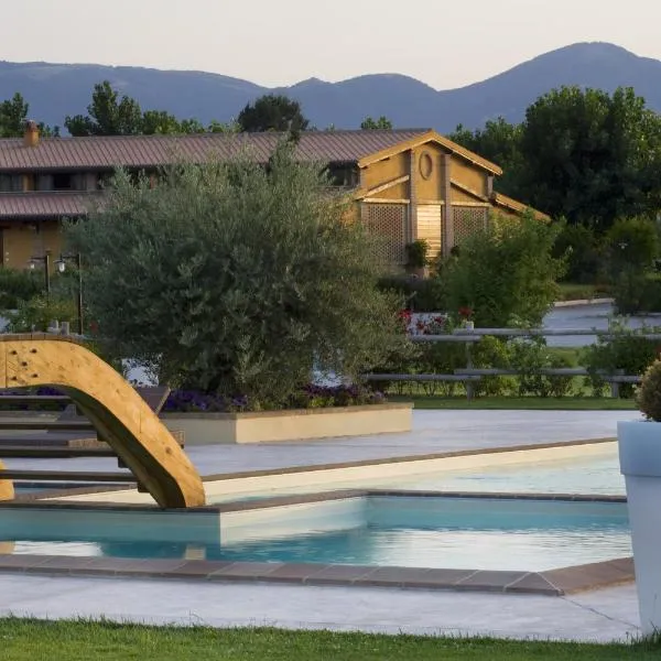 Il Baio Relais & Natural Spa, hotel Camporoppolo városában