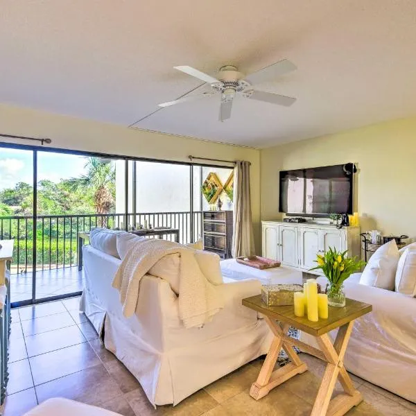 Comfortable Siesta Key Condo w/ Pool Access!, hotel in Siesta Key