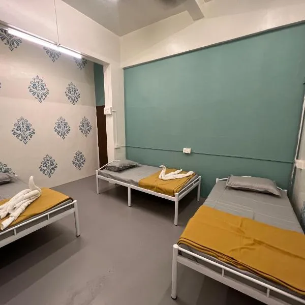Backpackers hostel photo 2