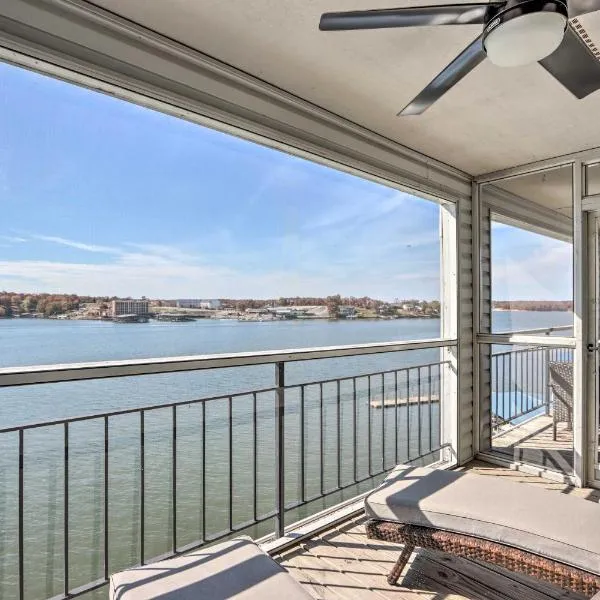 Lakefront Retreat Prime Osage Beach Location!, hotel in Osage Beach