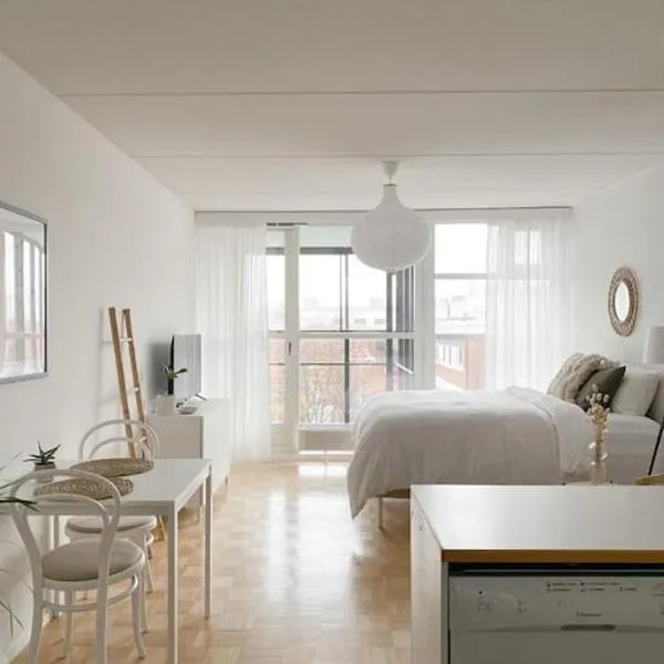 Modern and cozy apartment with Sauna, хотел в Porkkala