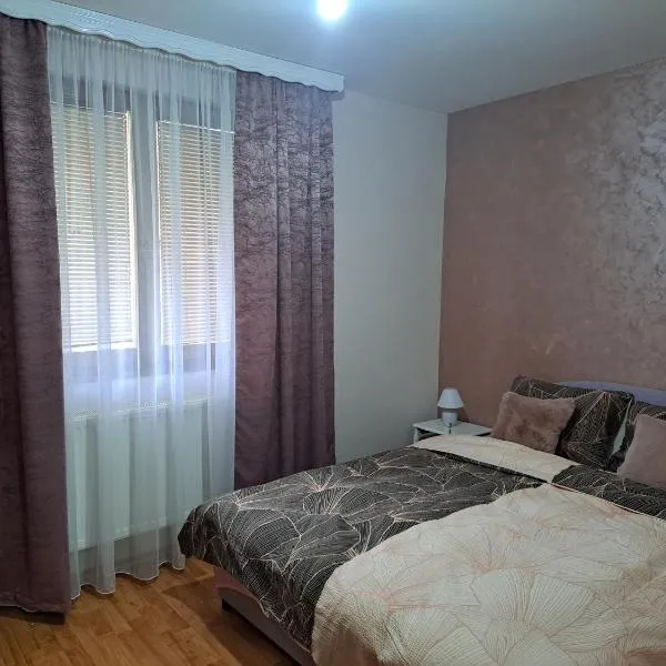 Apartman Lara 2, hotel em Foca