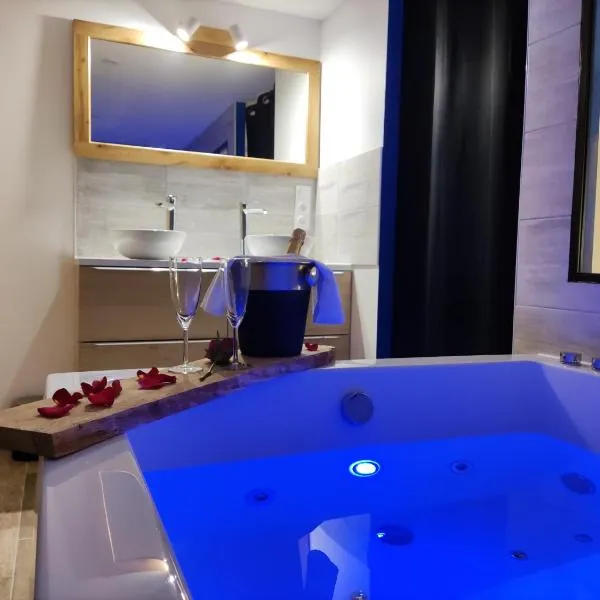 Maison de ville, SPA Balnéo, 2 suites parentales, hotel in Vichy