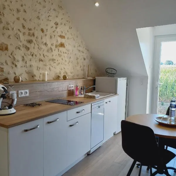 Gîtes & SPA du bien-être - Logement cosy à la campagne - ACCES SPA EN SUPPLEMENT – hotel w mieście Courgains