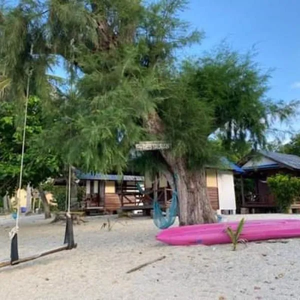 Pinks Bungalow, khách sạn ở Baan Tai