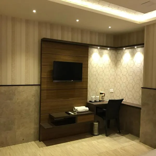 ๊ณ ๋ผํฌํธ๋ฅด์ ์์นํ ํธํ
SBD HOTEL