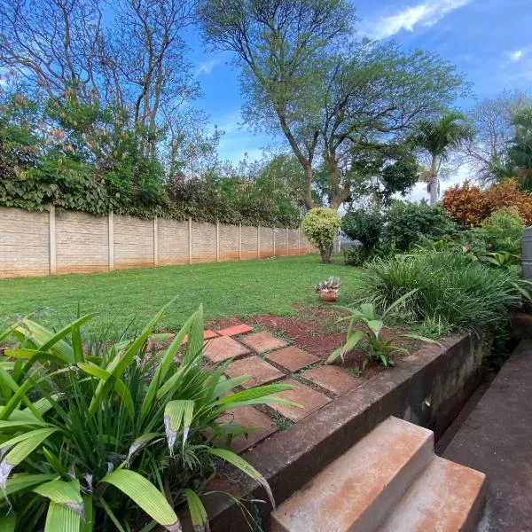 Dickens Garden Flat, hotel in Empangeni