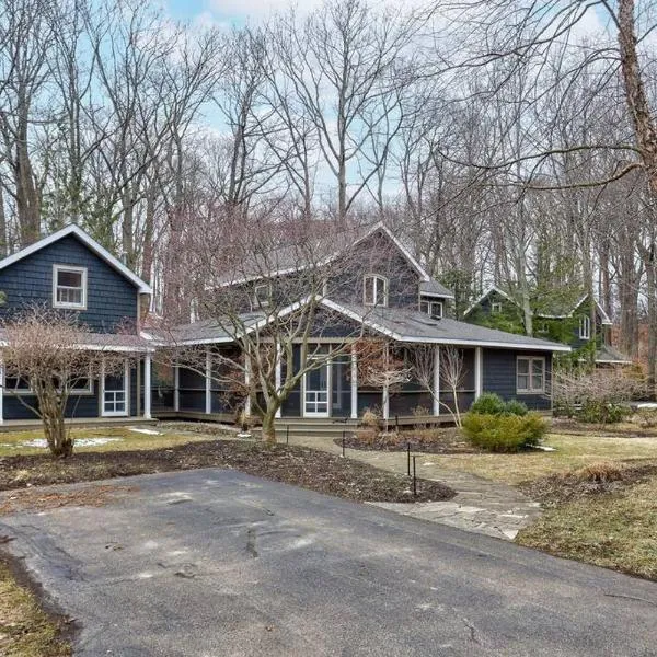 The Sanctuary at Deer Dune , Saugatuck, hotel a Saugatuck