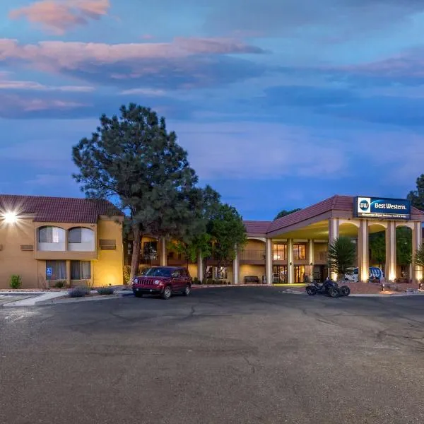 Best Western Airport Albuquerque InnSuites Hotel & Suites, hotel ad Albuquerque