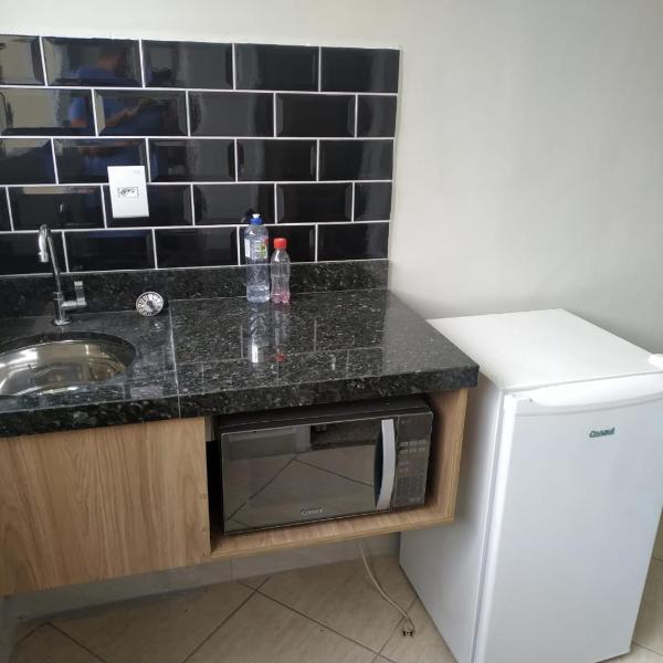 Kitnet Asturias 51B no Ed. Guariatã, próximo a praia das Astúrias em Guarujá - Foto 3