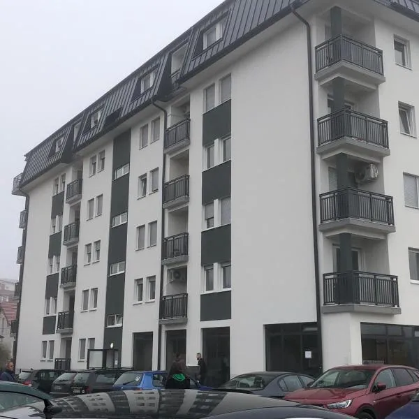 Flat Stan Meša Selimović, hotel en Živinice