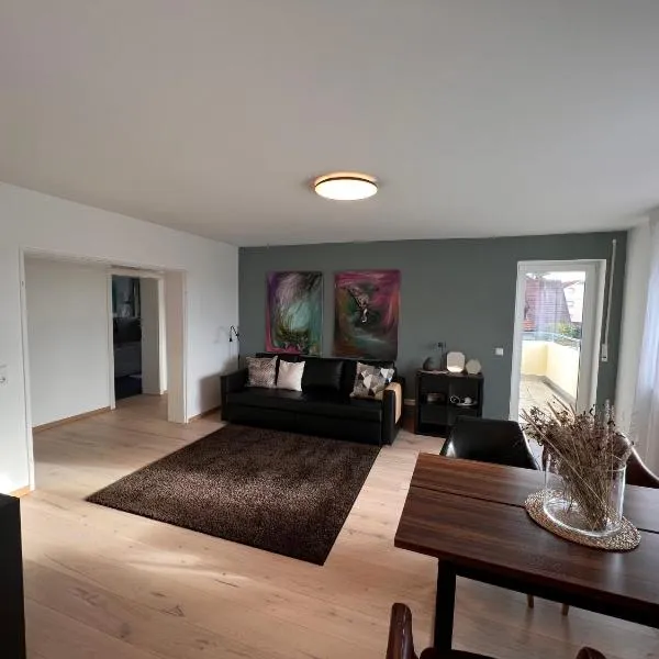 Lake & Mountains - Modern Living - 70sqm, hotel in Kressbronn am Bodensee