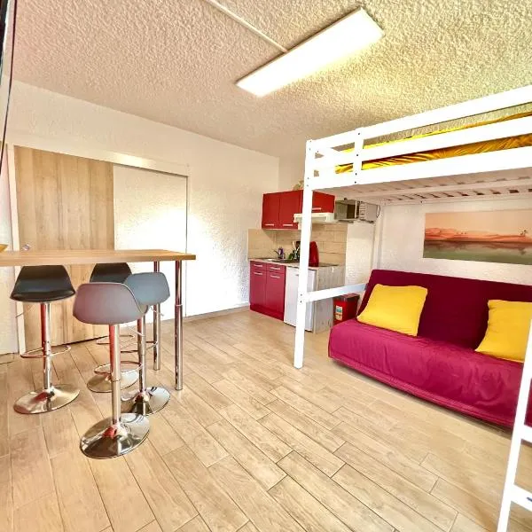 ~ Le riad ~ Studio 1/4 Pers, porte du Futuroscope, Hotel in Chasseneuil-du-Poitou