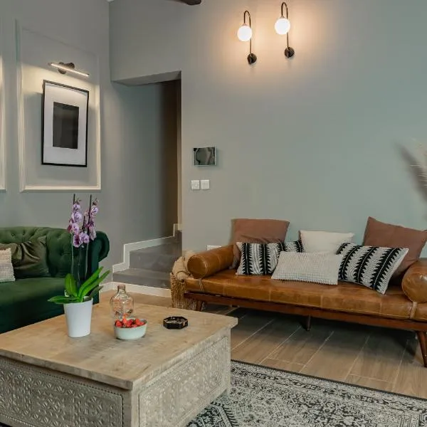 Luxury 2BDR in the Heart of Valletta! TV and WiFi, hotel in Valletta