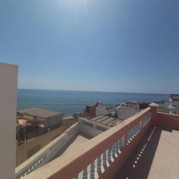 Résidence Taghazout Oufella by Surf Times, hotel i Aghroude